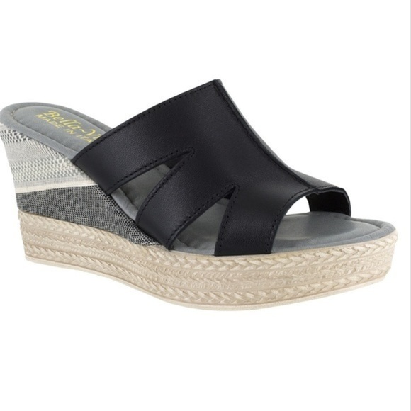 🆕Italian black leather sandal. - Picture 2 of 3